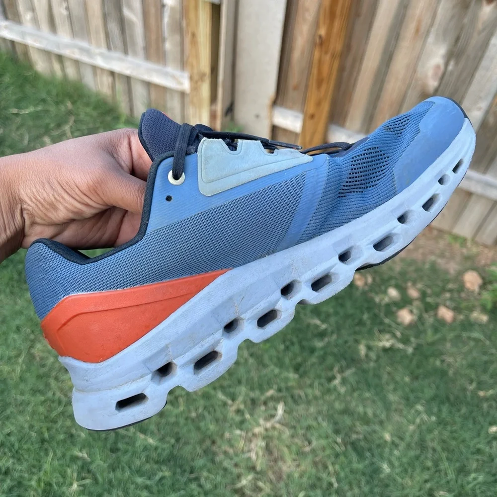 ON Men's Cloudstratus Running Sneaker Shoes, 39.99213 Lake/Flare, SZ 10.5_2